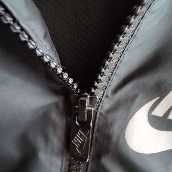 Nike Kids Windrunner Wind Breaker Jacket XS - Picture 2 of 12